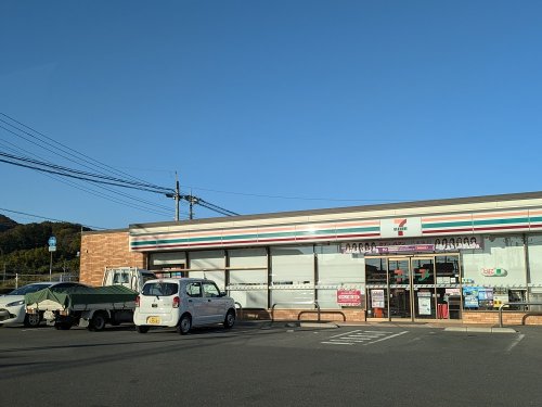 コンビニ　セブンイレブン 太田市追分店（コンビニ）まで658m