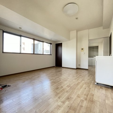 居室・リビング　同仕様タイプです