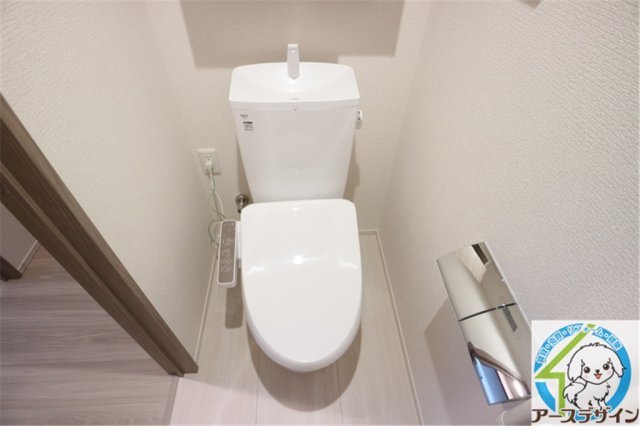 トイレ　パース写真