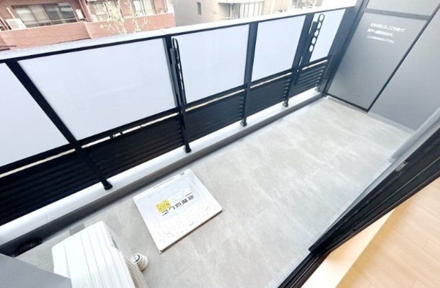 バルコニー　※別部屋の参考写真です。