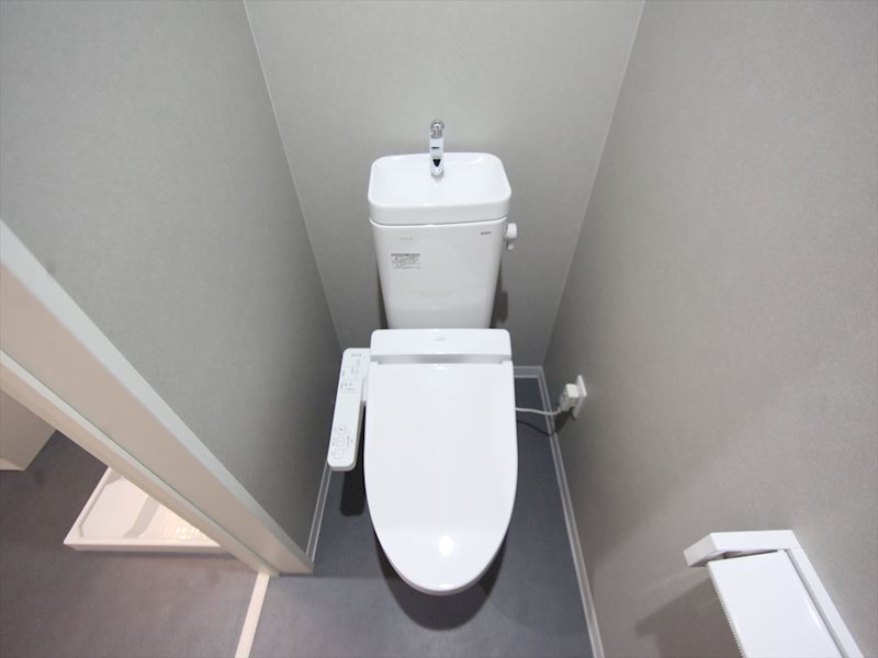 トイレ　温水洗浄暖房便座付トイレ