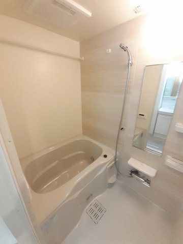 バス・シャワールーム　お風呂で日々の疲れを落としましょう