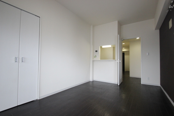 居室・リビング　※別号室の写真です