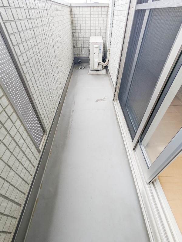 バルコニー　図面と現状に相違がある場合には現状を優先