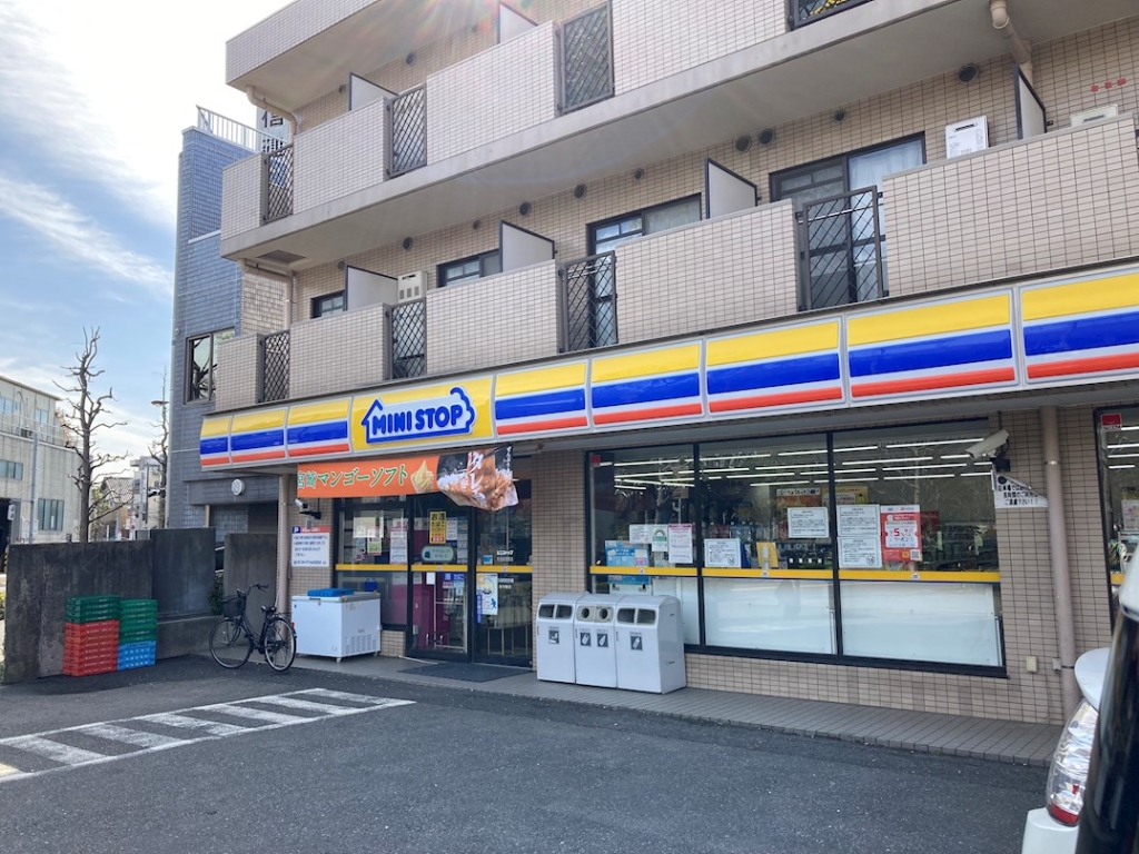 コンビニ　ミニストップ 杉並成田西店（コンビニ）まで394m