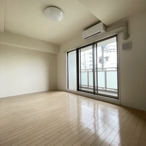 居室・リビング　同仕様タイプです