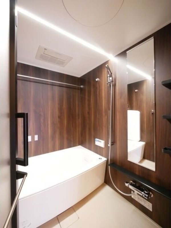 バス・シャワールーム