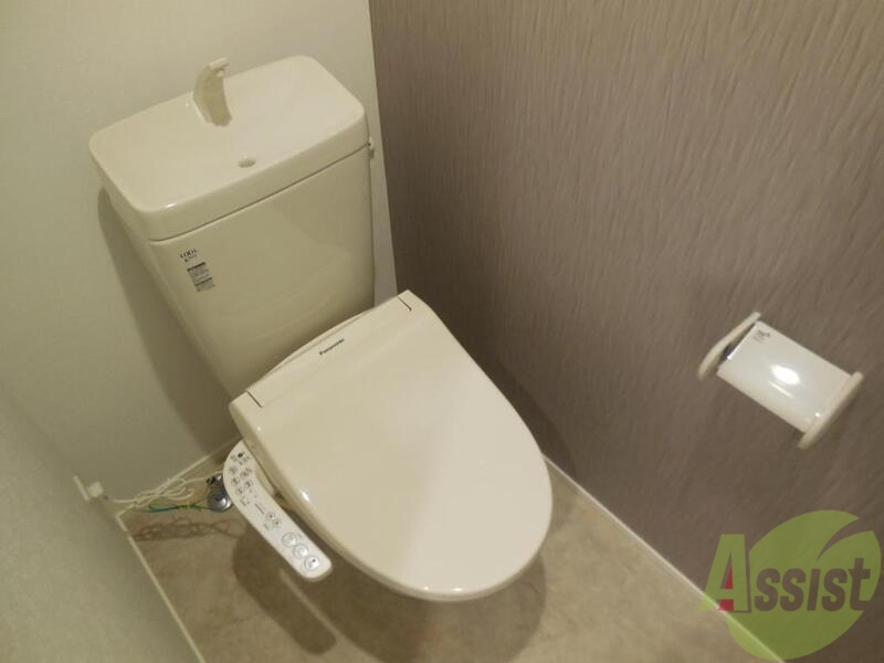 トイレ　癒しの空間　ウォシュレット付き