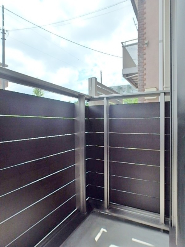 バルコニー　図面と現状に相違がある場合には現状を優先