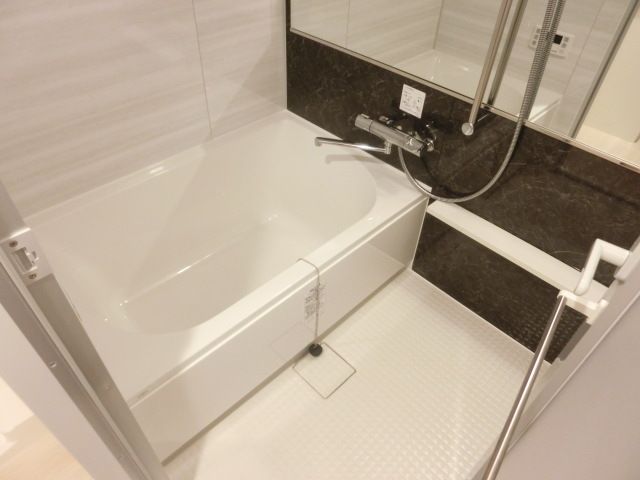 バス・シャワールーム　お風呂で毎日の疲れもスッキリ