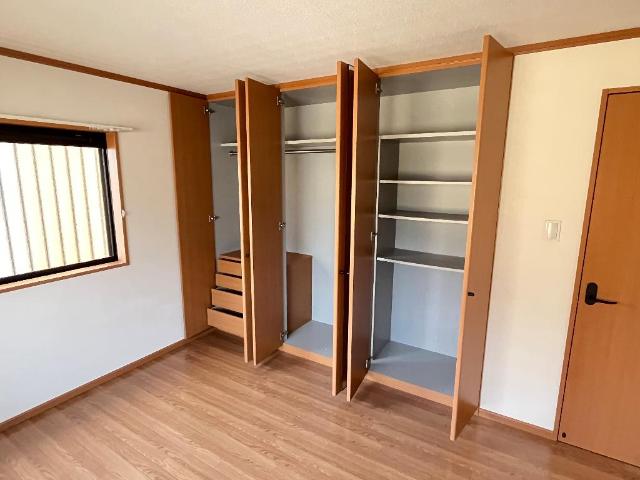 収納　クローゼット