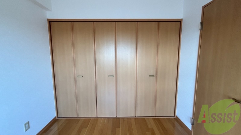 収納　洋室のクローゼット。広さは十分そうです。