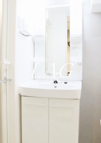 洗面設備　独立洗面台です。