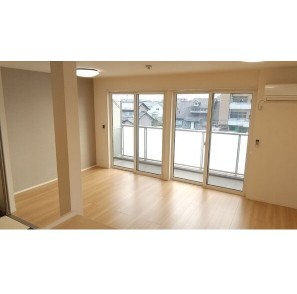 居室・リビング　写真は類似です。