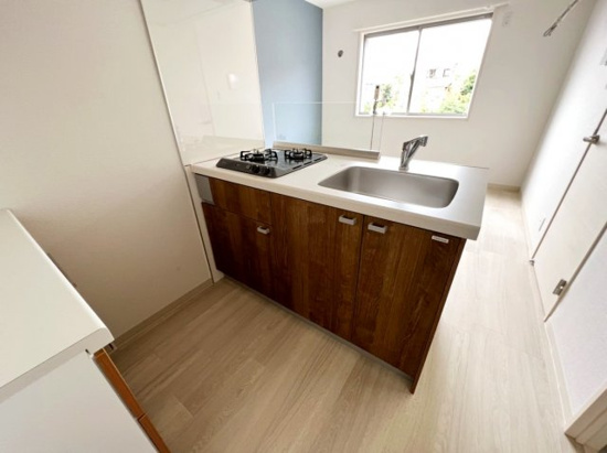 キッチン　広々使える快適な調理スペースです♪