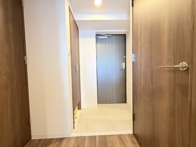 玄関　同一タイプです。