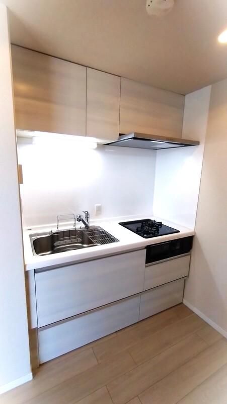 キッチン　コンパクトなキッチンで掃除もラクラク