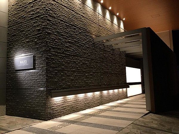 エントランス　建物の内部です