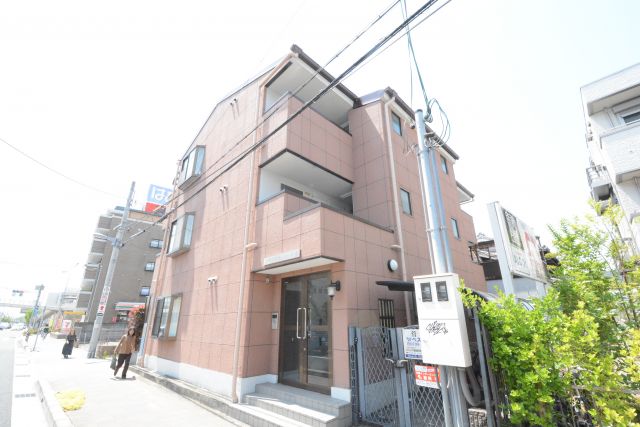 建物外観　居住者専用のごみ置き場があります♪