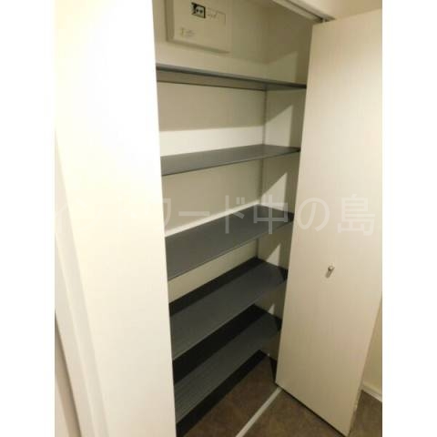 玄関　詳細は、ウィンドワード中の島店までご相談下さい。