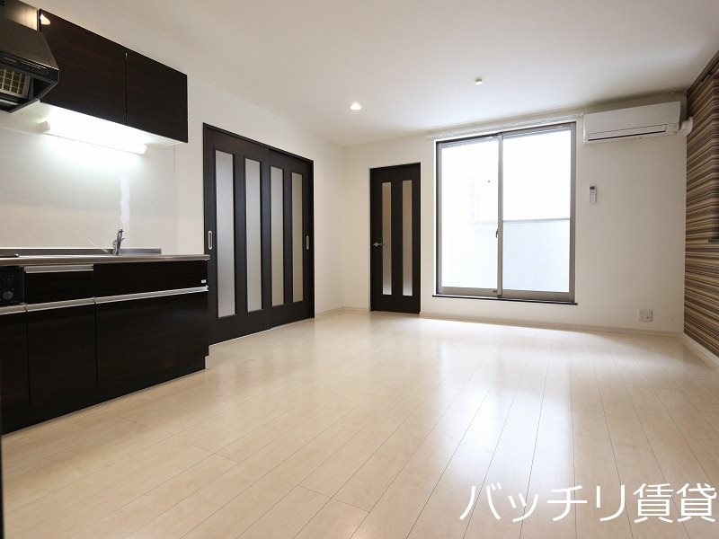 バルコニー　写真は同シリーズタイプの為、現状優先になります。