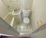 トイレ　ゆとりのある広さのトイレスペースです。