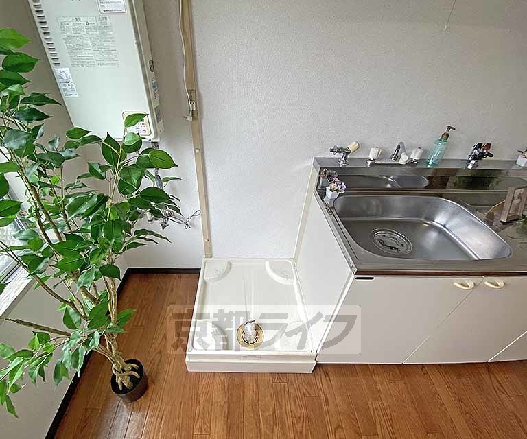 その他設備　洗濯機置き場は室内にあります。