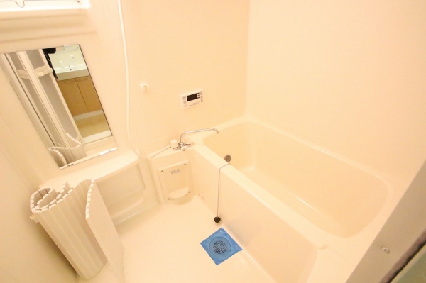 バス・シャワールーム　※同物件別号室写真となります。