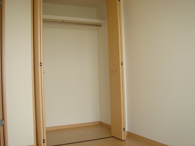 収納　※同物件別号室写真となります。
