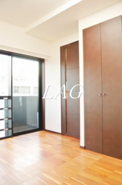 居室・リビング　洋室のお部屋（同仕様）です。