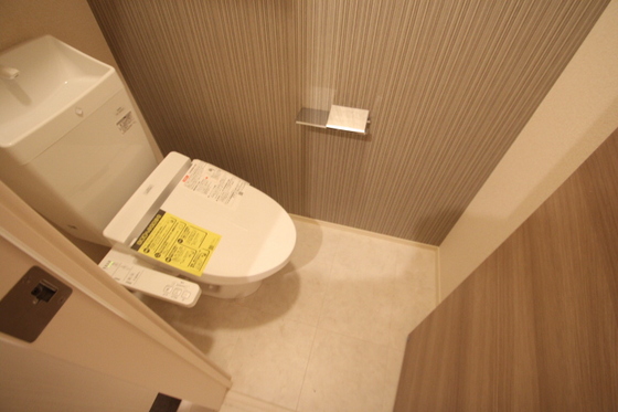 トイレ　他の号室の写真使用しております