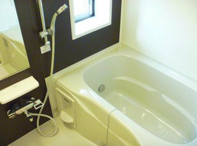 バス・シャワールーム　追い炊き付きバス