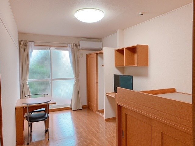 居室・リビング　居間です