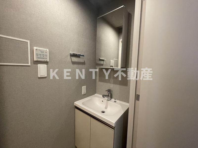 洗面設備　コンパクトで使いやすい洗面所