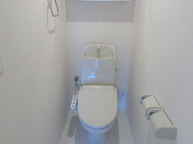 トイレ　シャワー付トイレ