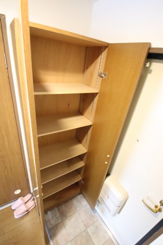 収納　シューズボックス