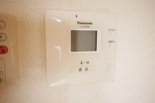 セキュリティ　★モニタ付きインターホンでセキュリティ面も安心ですね★