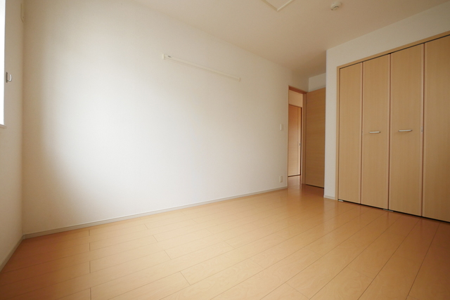 その他部屋・スペース　★明るい洋室で住み心地が良さそうですね★