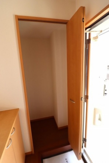 玄関　他号室のお写真です