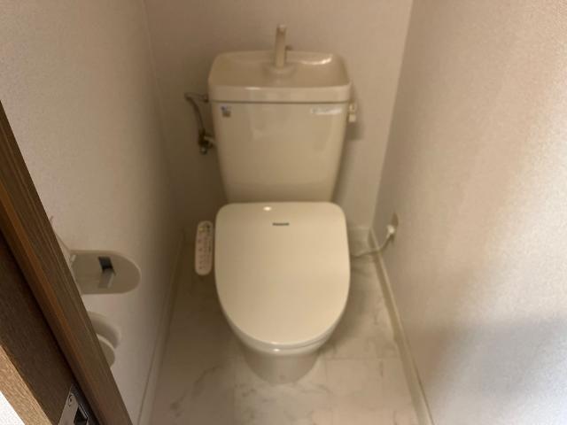 トイレ　シャワー付トイレ
