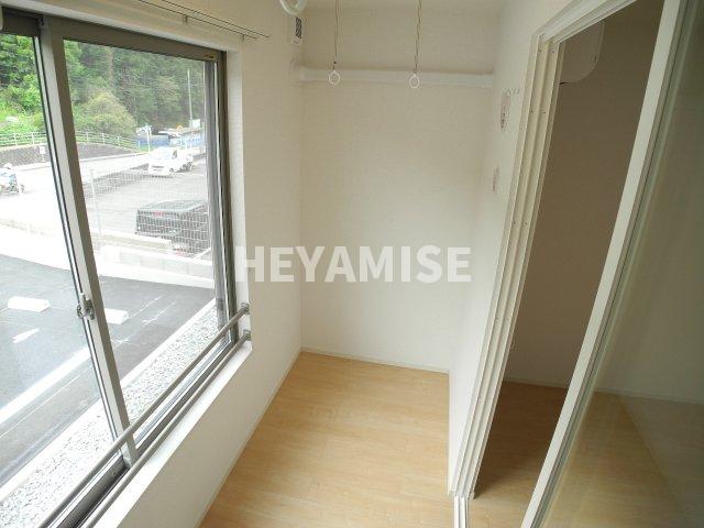 バルコニー　※室内画像は類似物件のもの