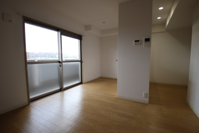 居室・リビング　※別室の参考写真の為、現況優先です。