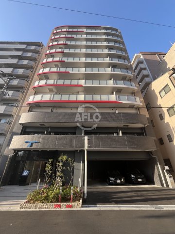 建物外観　セレニテ難波ミラク弐番館　外観