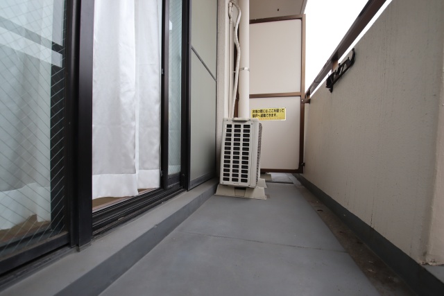 バルコニー　※別室の参考写真の為、現況優先です。