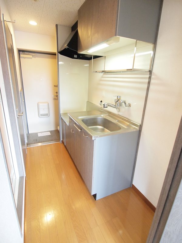 キッチン　キッチンシンクが広くお料理がしやすいですよ。