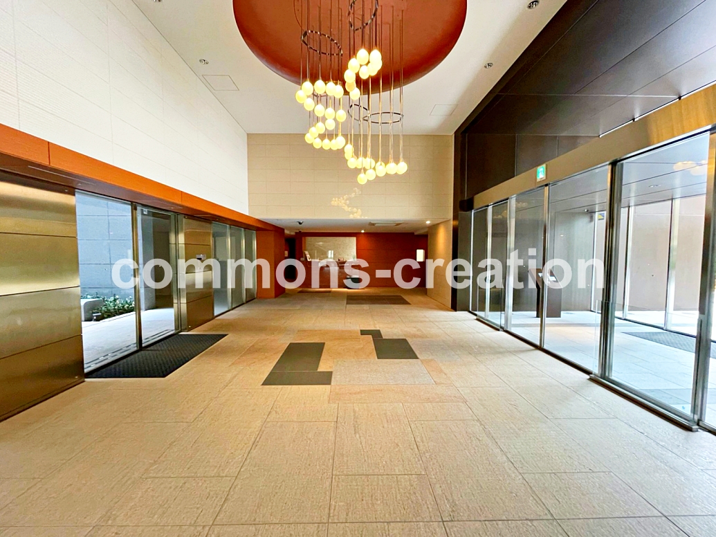 コンビニ　ローソン下目黒二丁目店（コンビニ）まで150m