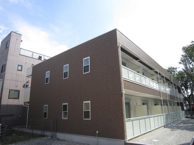 建物外観　セコムセキュリティシステム完備