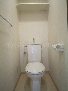 トイレ　※別号室参考写真