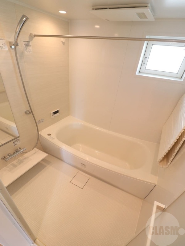 バス・シャワールーム　追い炊き・浴室乾燥機能つき