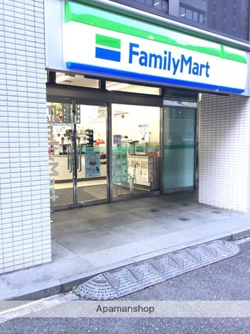 コンビニ　ファミリーマート内神田鎌倉橋店（コンビニ）まで395m